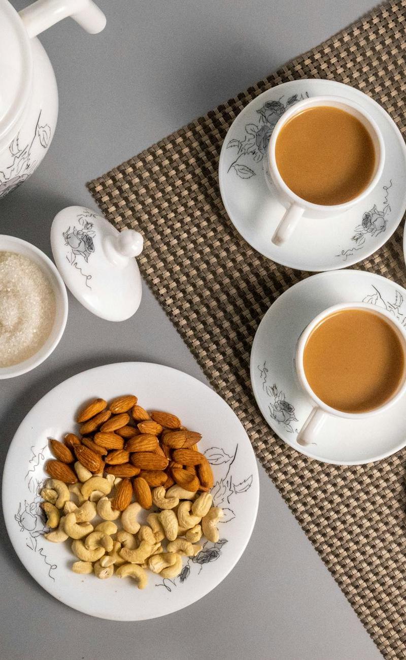 English Breakfast Tea with Milk & Biscuits