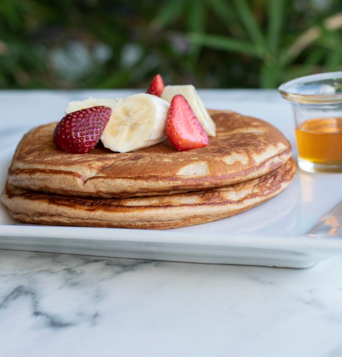 Fluffy Banana-Oat Pancakes with Berries & Maple