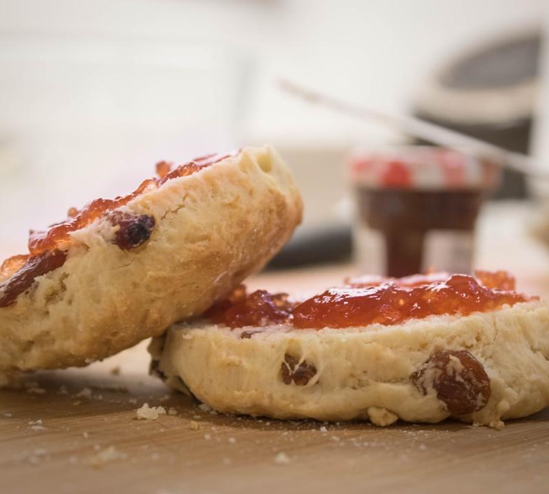 20-Min Fluffy Scones with Jam