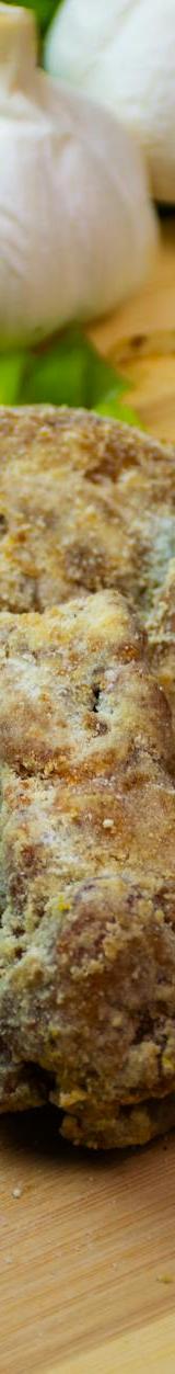 Frango à Passarinho (Brazilian Crispy Garlic Chicken)