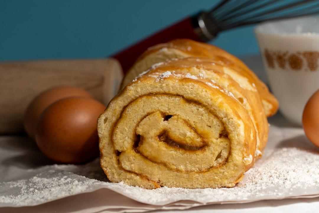 French Swiss Roll Cake