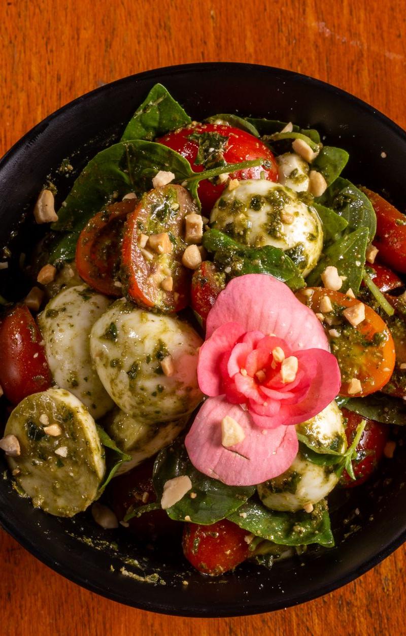 Fresh Caprese Pasta Salad