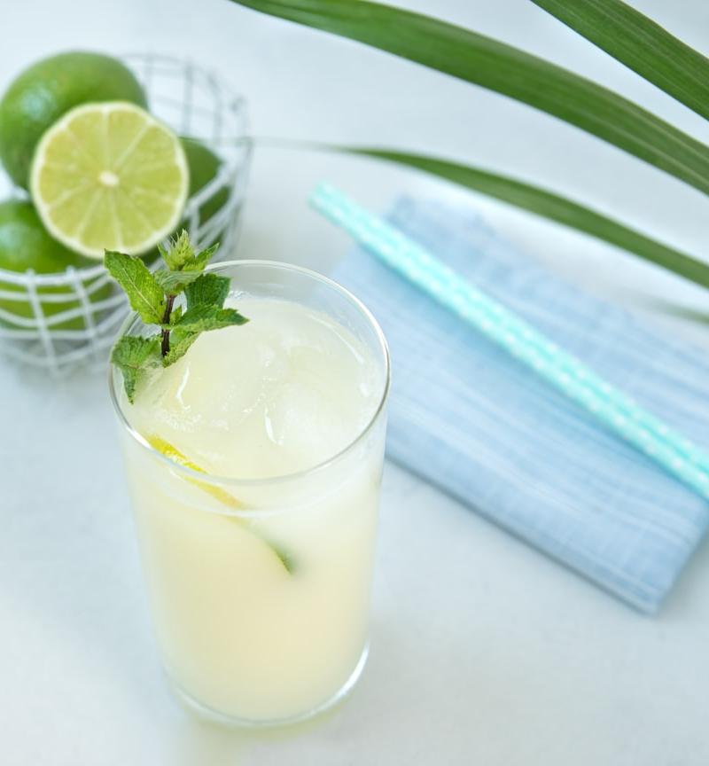 Fresh Sugarcane Juice with Lime