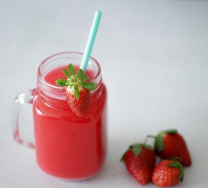 5-Minute Frozen Strawberry Lemonade