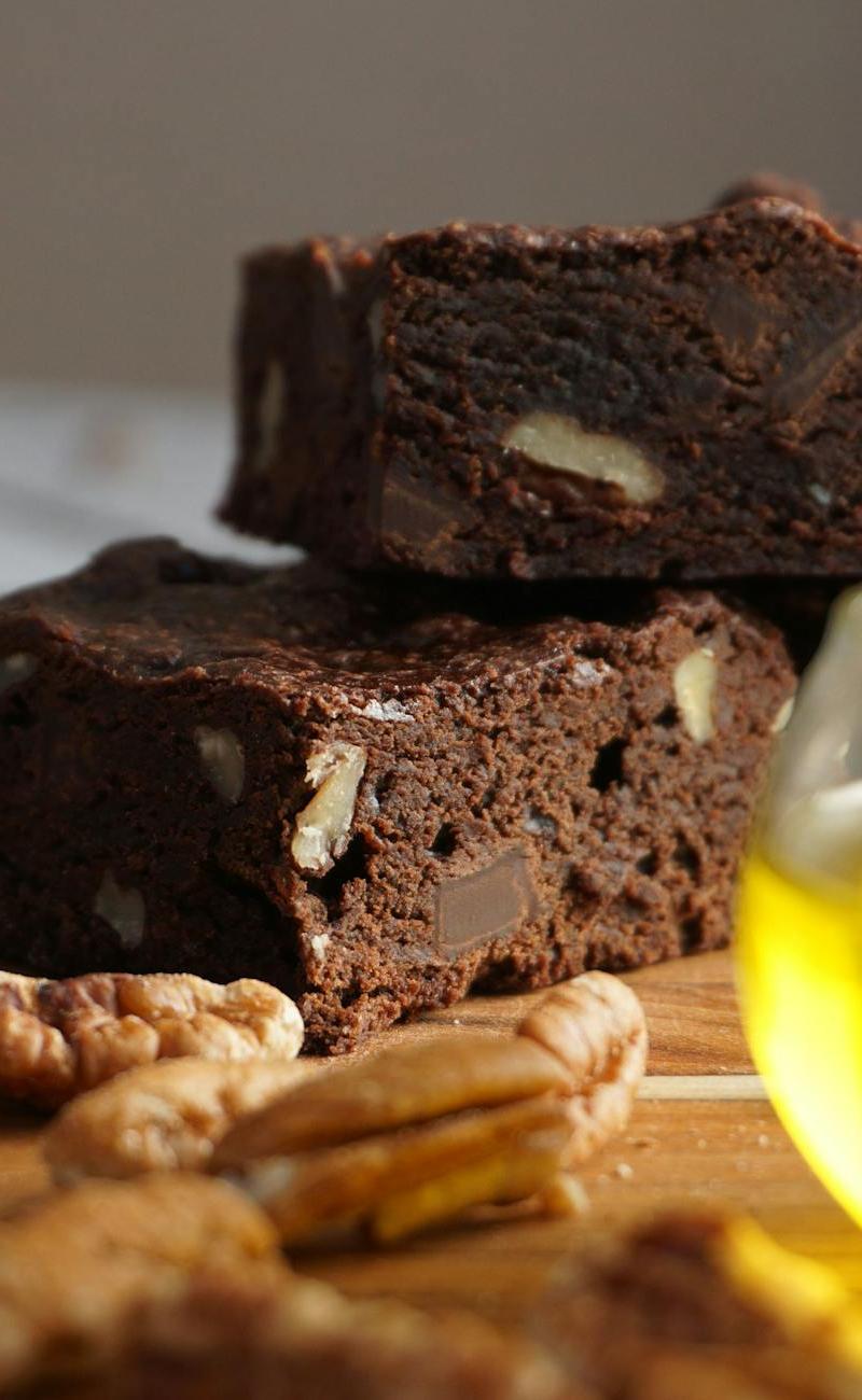 Fudgy Chocolate Brownies with Pecan Crunch