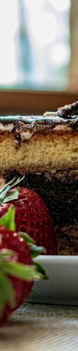 5-Minute Fudgy Chocolate Mousse Cake