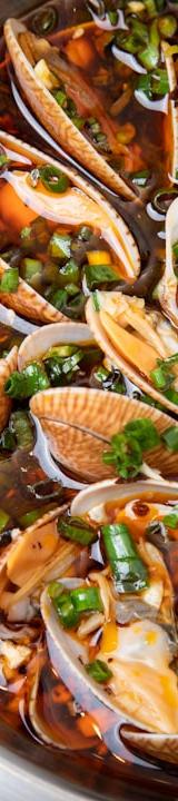 Fujian Steamed Clams with Ginger