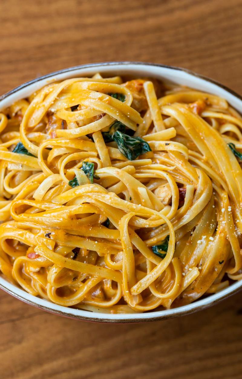 Garlic Butter Pasta with Spinach