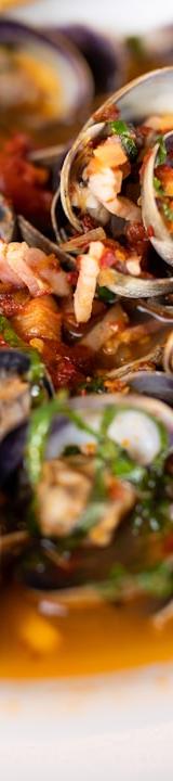 Garlic Clams with Cilantro & Toast