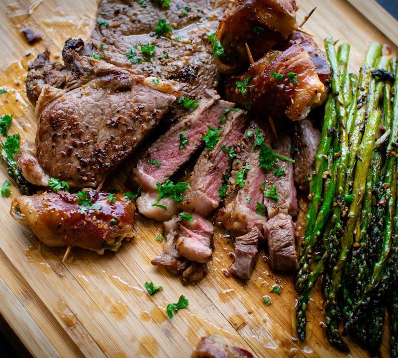 Garlic Parmesan Butter Steak with Crispy Bacon & Asparagus