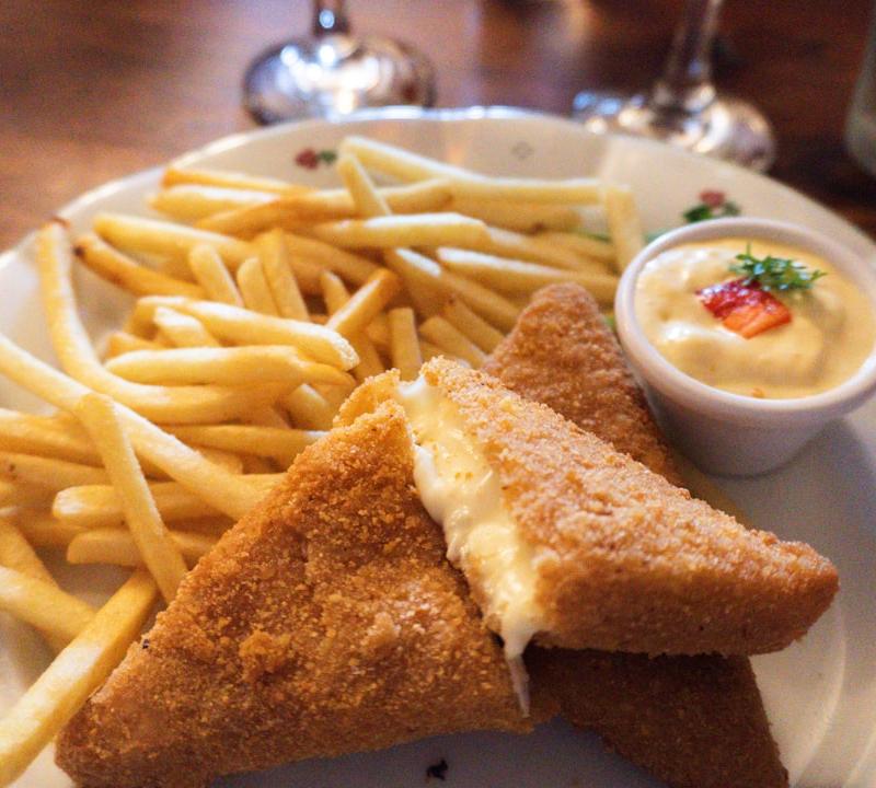 Gebackener Emmentaler