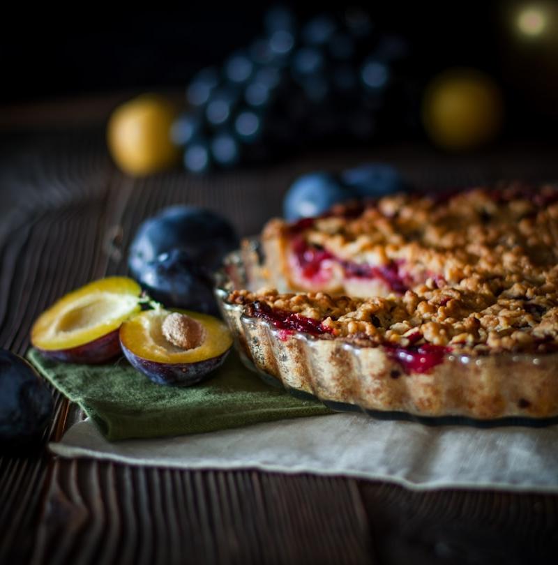 German Plum Cake (Zwetschgenkuchen)