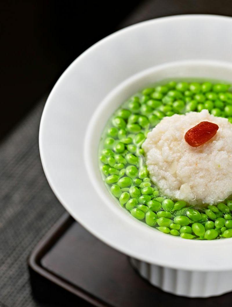 10-Minute Ginger Congee with Goji & Peas