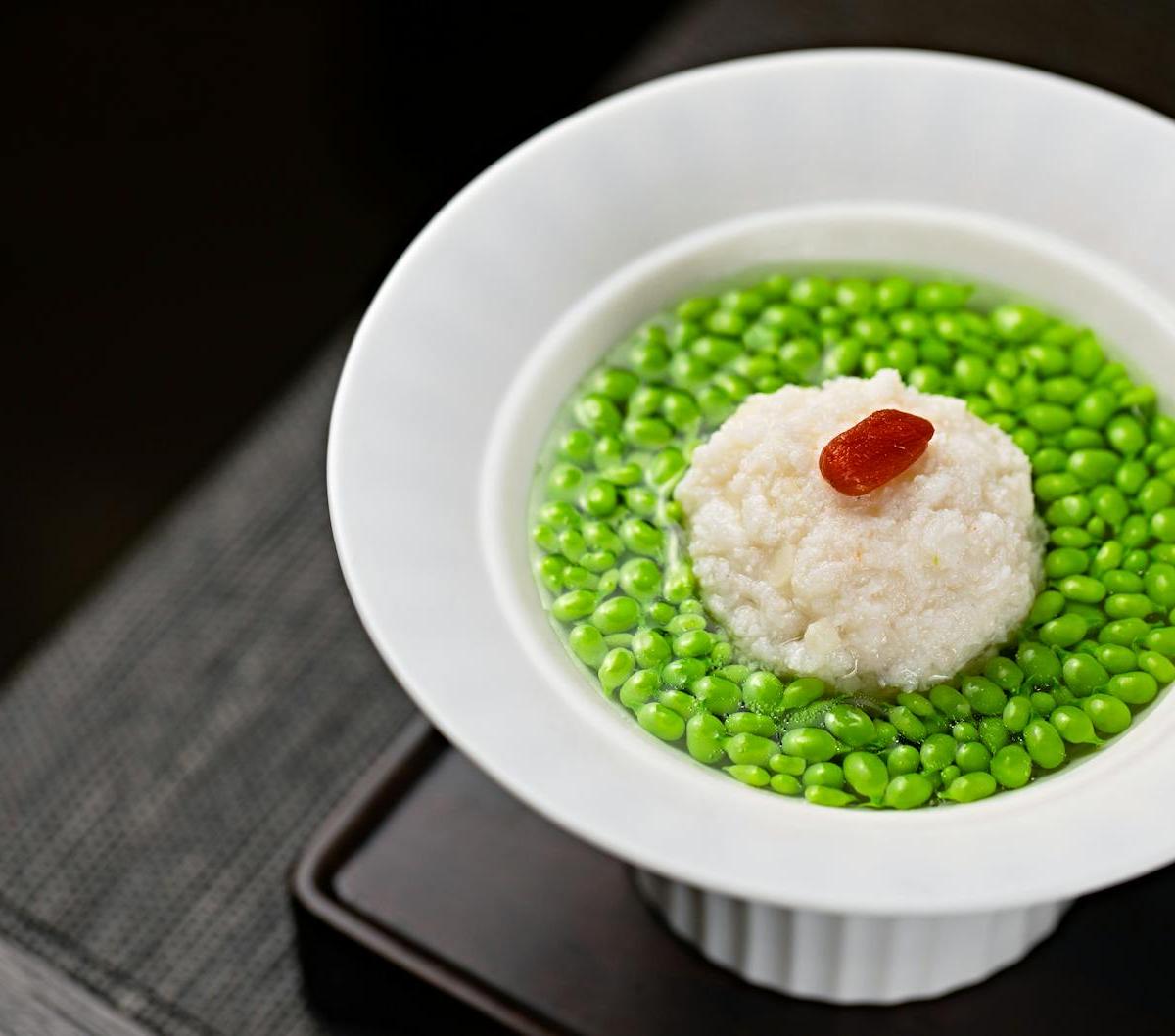10-Minute Ginger Congee with Goji & Peas