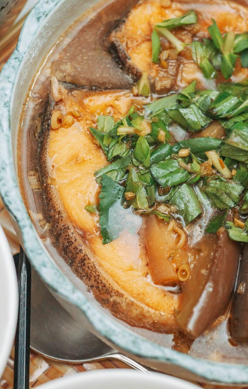 Glossy Garlic Braised Eggplant with Rice