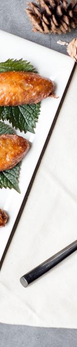 Glossy Soy Glazed Chicken Wings