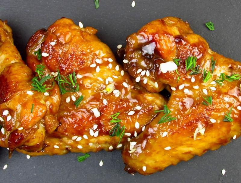Glossy Soy Sauce Chicken Wings