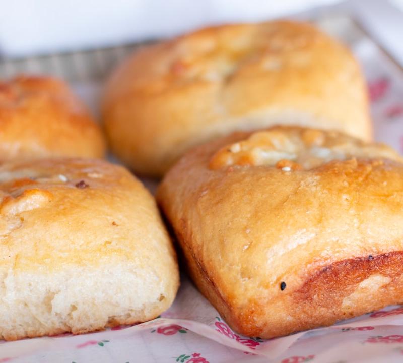 Golden Garlic Cheddar Butter Biscuits