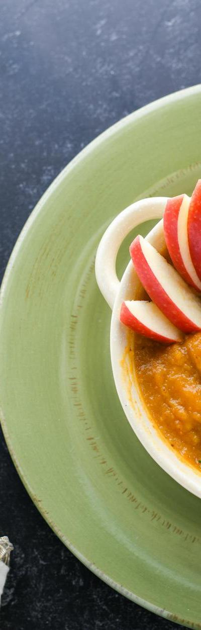 Golden Pumpkin Porridge with Crispy Apples