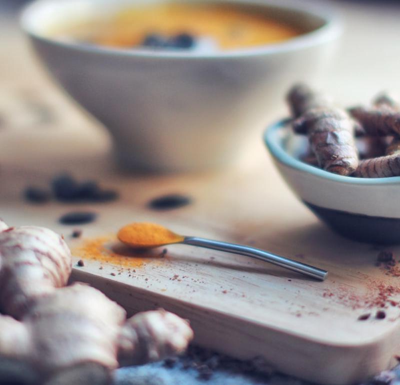 Golden Turmeric Smoothie Bowl