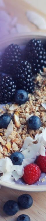 Granola & Fruit Smoothie Bowl