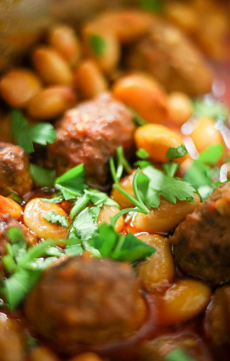 Greek Beans & Meatballs