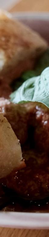 Greek Beef Meatballs in Tomato Sauce