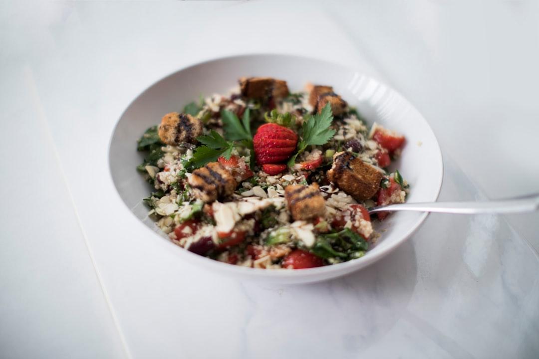 15-Min Greek Chicken Quinoa Bowl