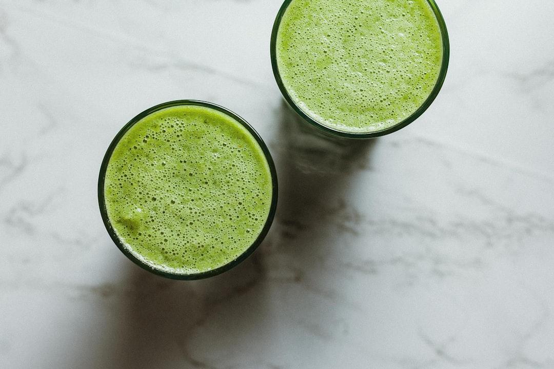 5-Min Green Smoothie That Slaps