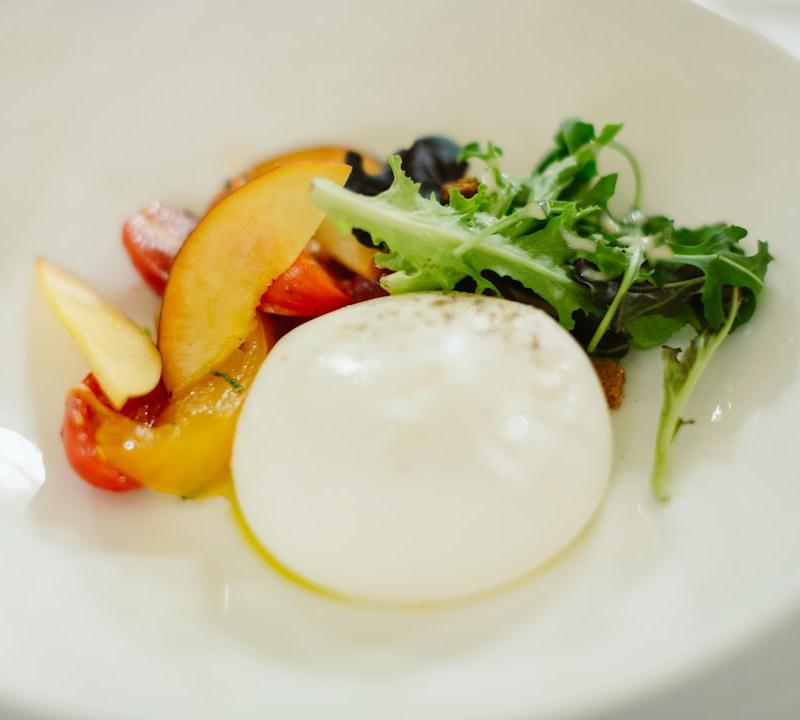 Grilled Peach Salad with Burrata and Balsamic