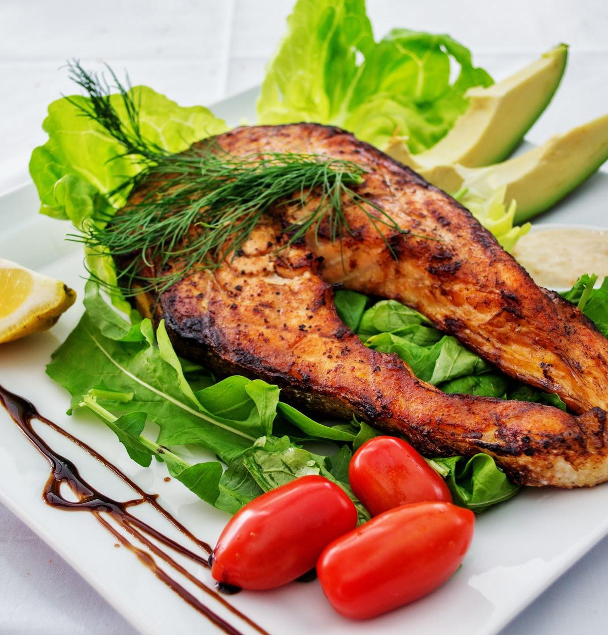 Grilled Salmon with Lemon Butter