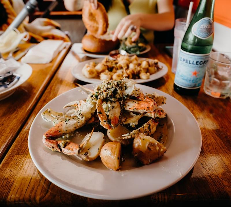 Hawaiian Garlic Shrimp