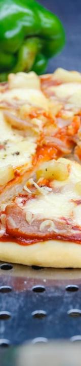 20-Min Hawaiian Pizza with Peppers