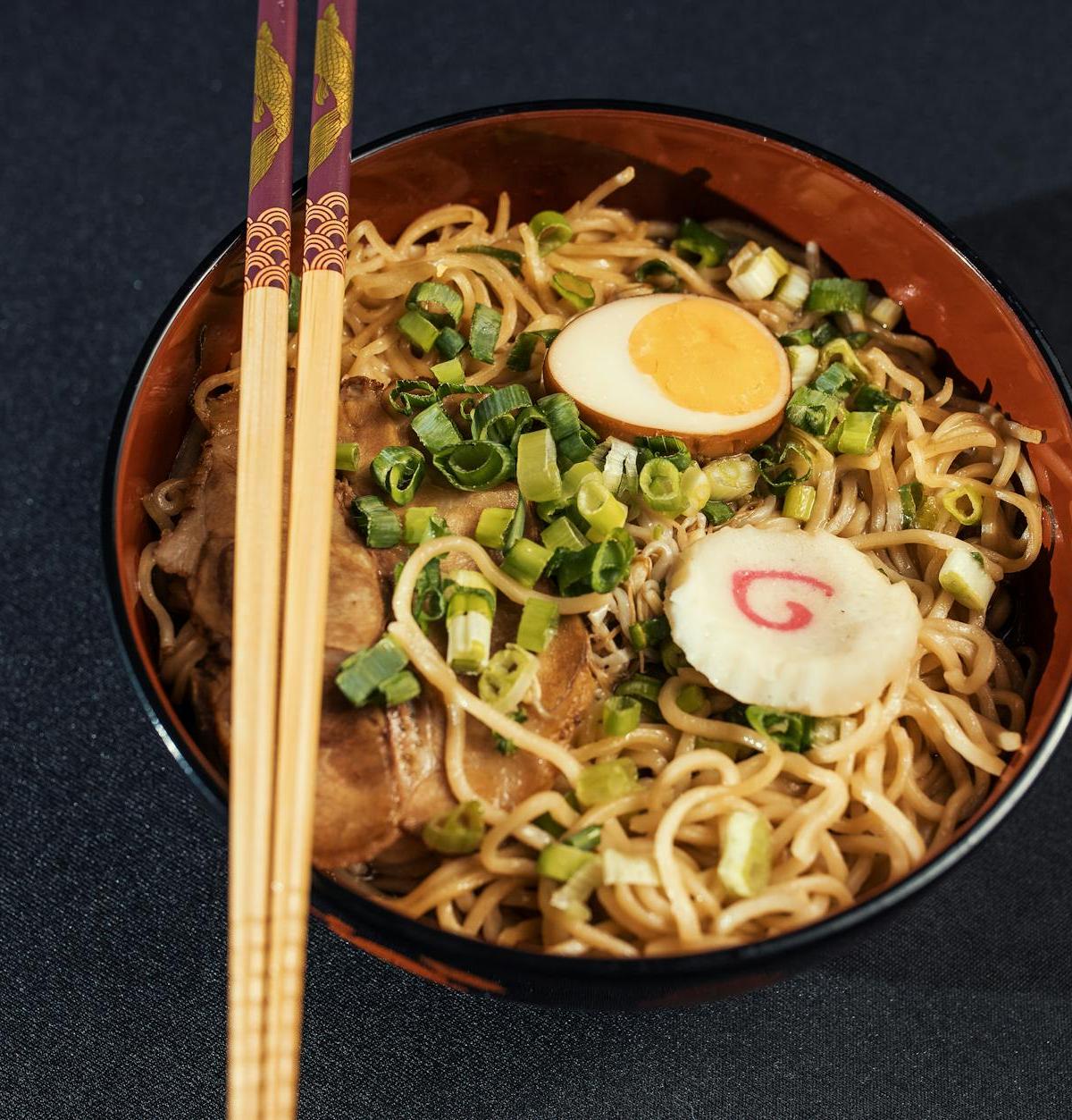 10-Minute Hawaiian Saimin
