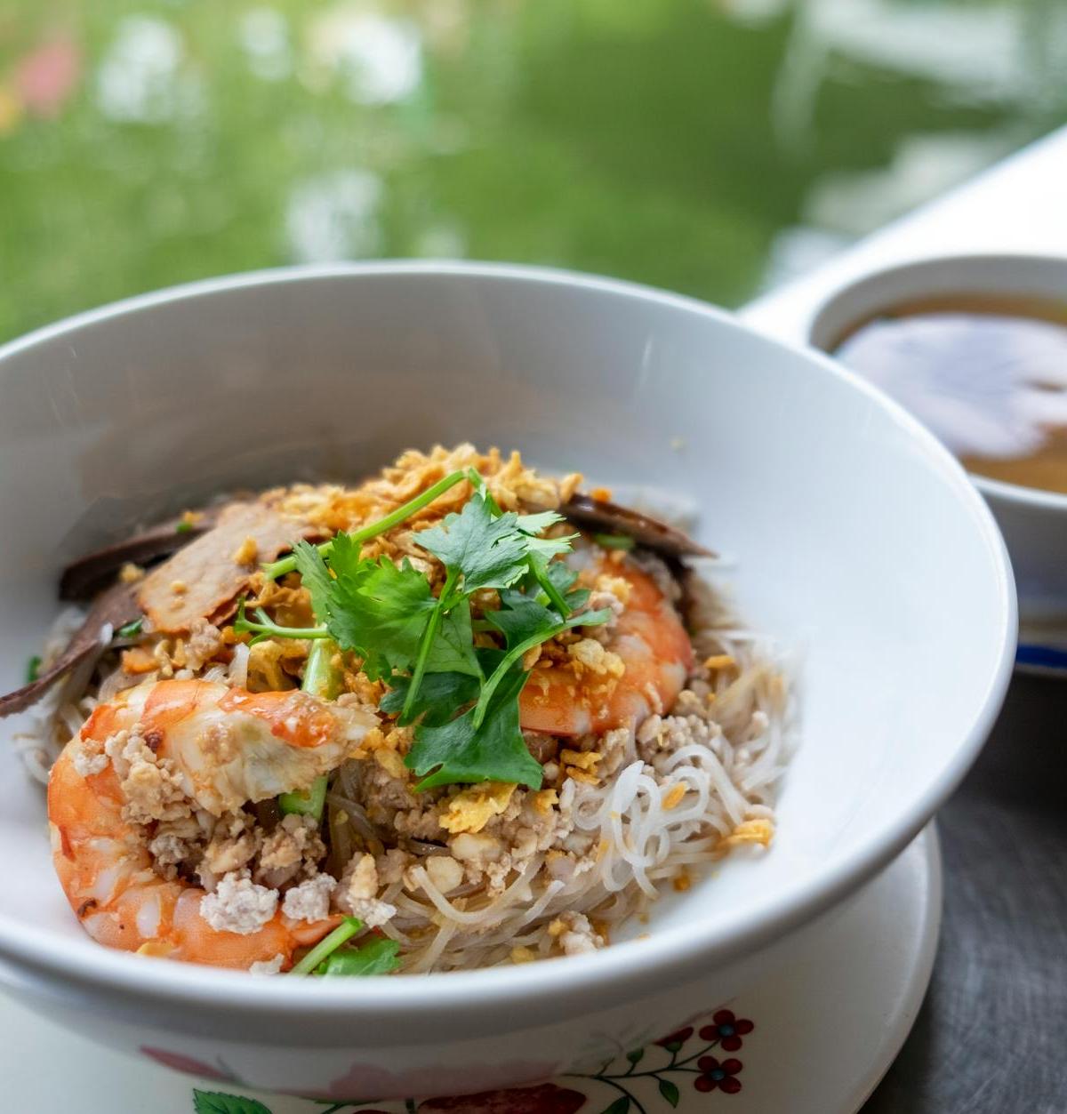 20-Min Hu Tieu Mi Bowl