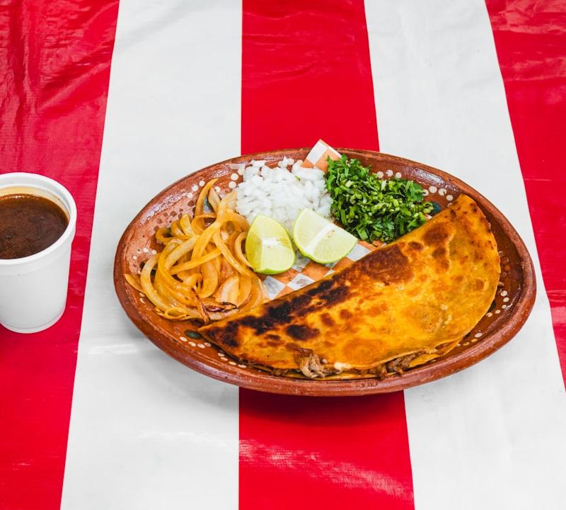 Huaraches de Suadero