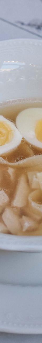 Hungarian Egg Noodle Soup (Lebbencsleves)