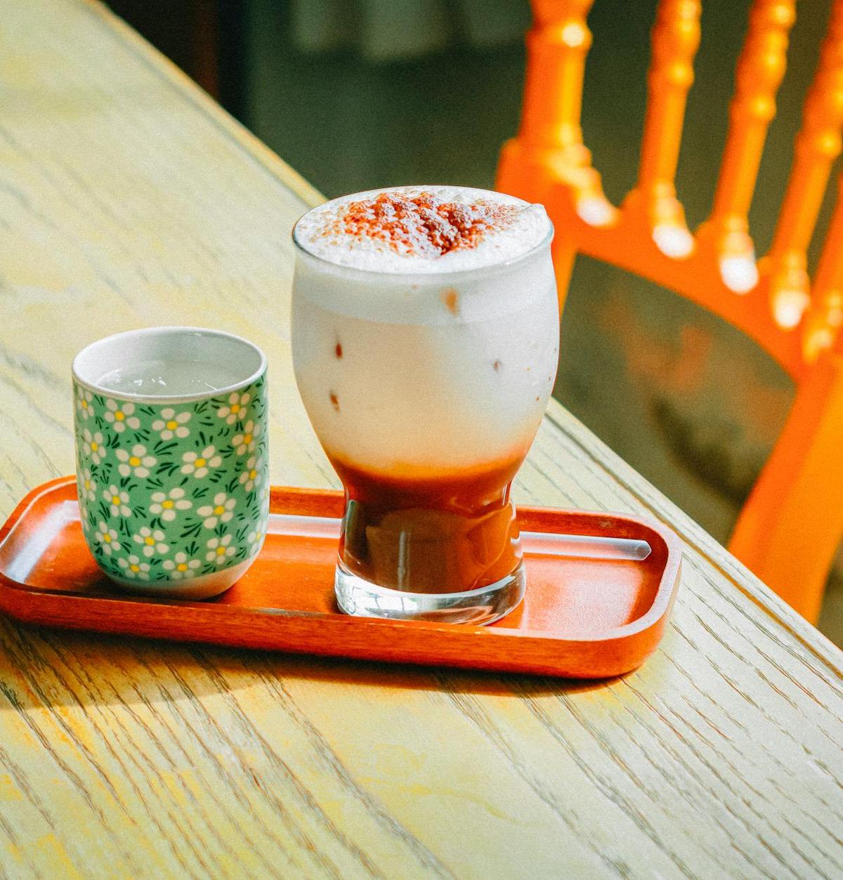 Iced Hojicha Latte