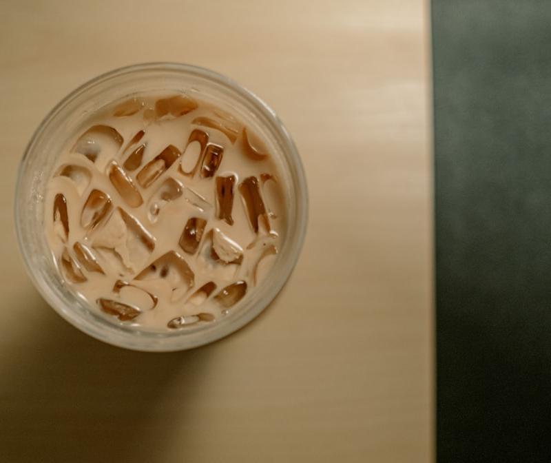 Iced Vanilla Sweet Cream Latte