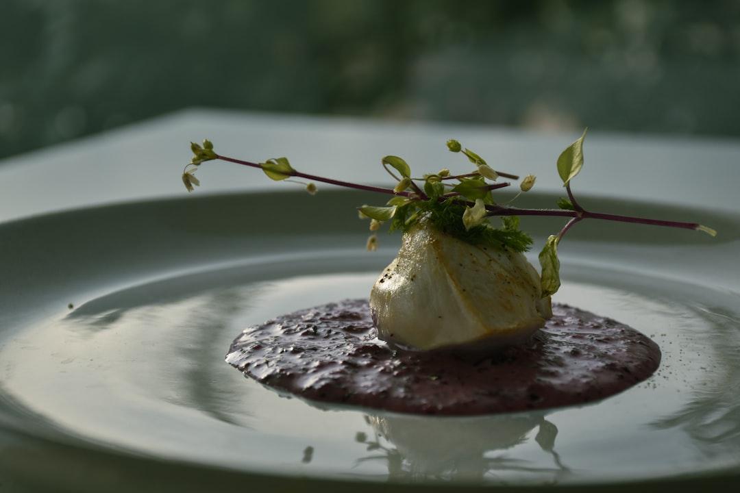 15-Min Île Flottante — Meringue & Custard