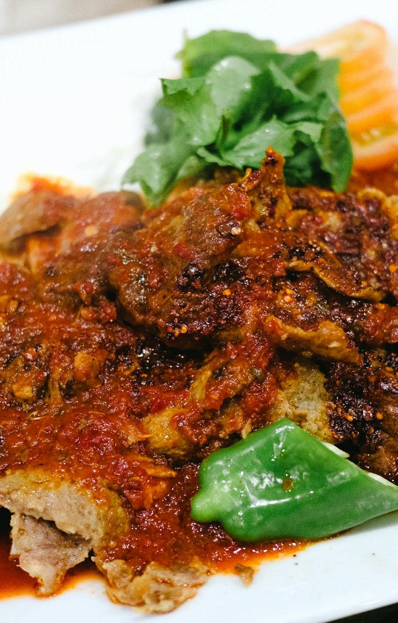 20-Min Iskender Beef & Pita Bowl