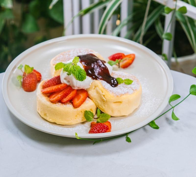 Jiggly Souffle Pancakes with Berries & Cream