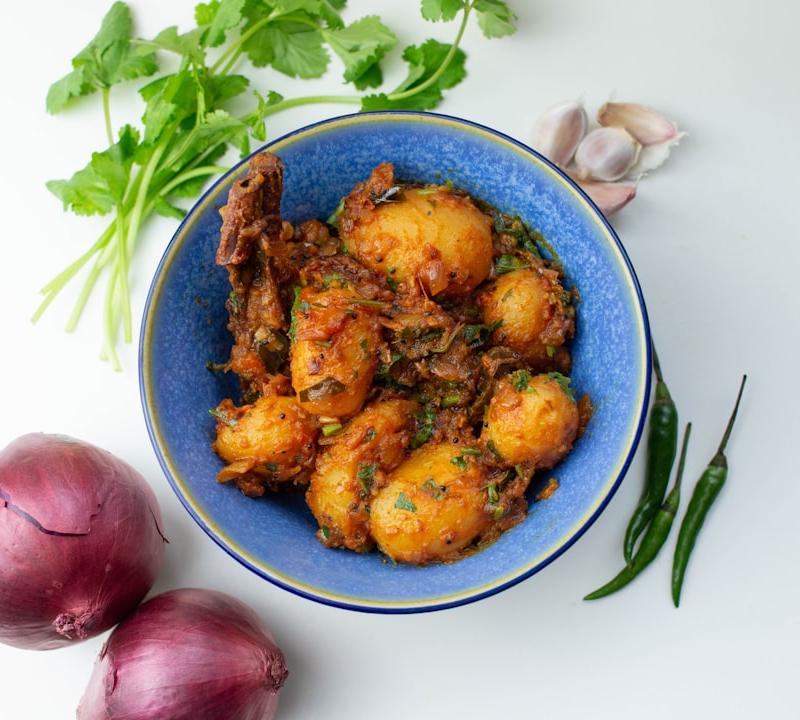Kenyan Matoke with Tomato & Onion Sauce