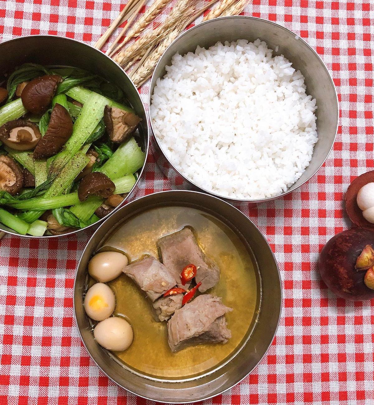 25-Min Khao Kha Moo — Braised Pork & Rice
