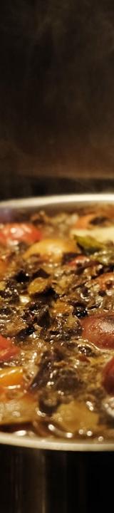 20-Min Lamb & Vegetable Güveç