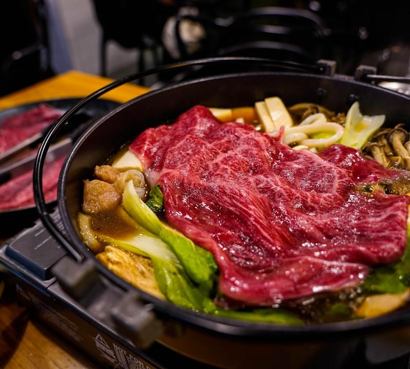 Lau Bo (Vietnamese Beef & Lemongrass Hotpot)