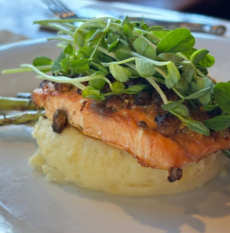 Lemon-Caper Salmon Piccata