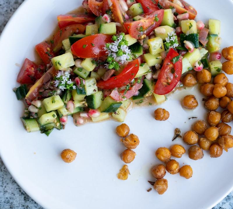 Lemon Chickpea Salad