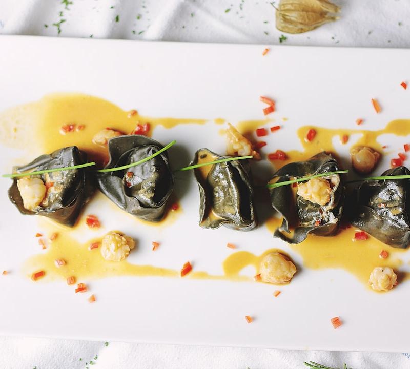 15-Minute Lemon Dolmades