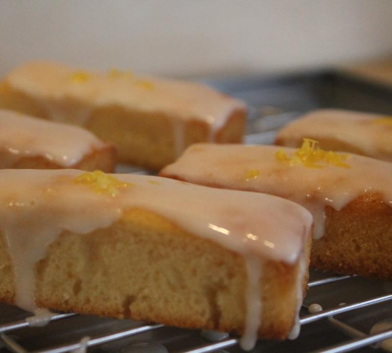 Lemon Drizzle Cake